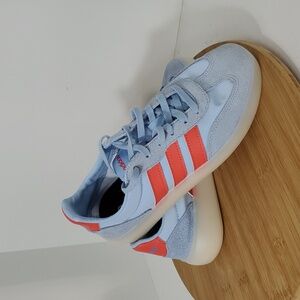 Adidas Barreda Decode Women's Blue and Orange Sneakers Size 7.5 NIB